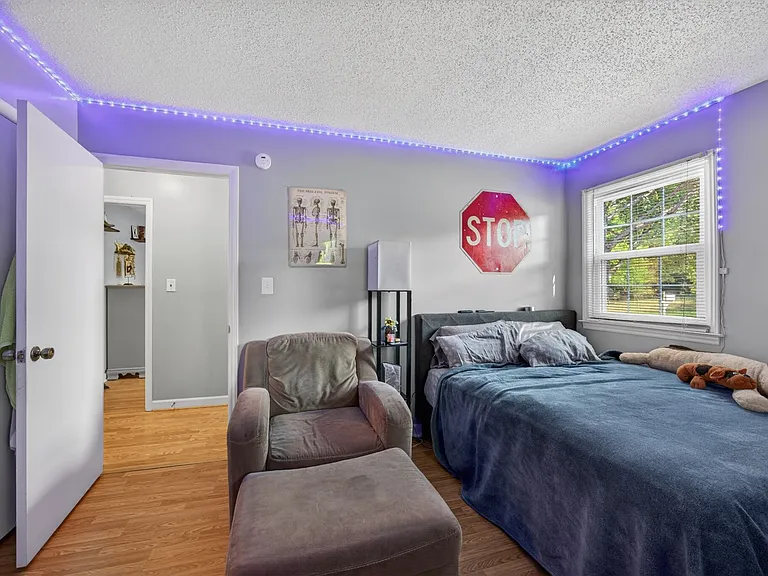 640 Summerest Ct — Photo 20