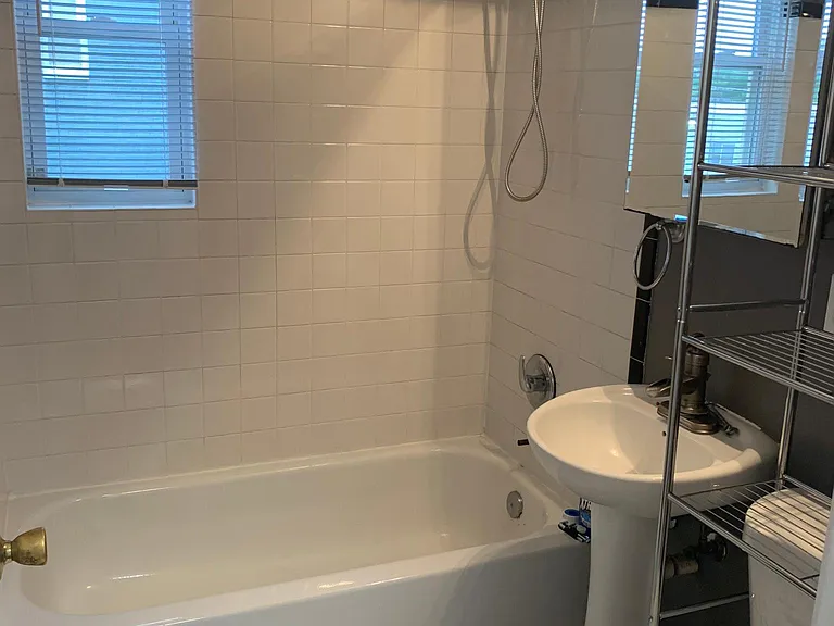721 Brandywine St SE #104 — Photo 8