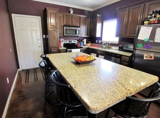 6911 Appomattox Dr, College Station, TX 77845
