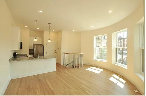 875 Beacon St #1 Photo 1