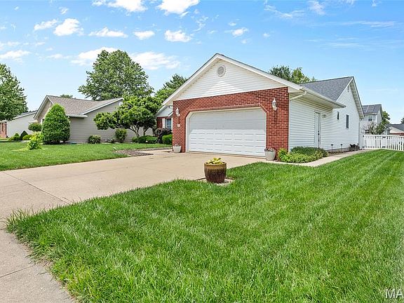 4th image of 15 Quail Dr