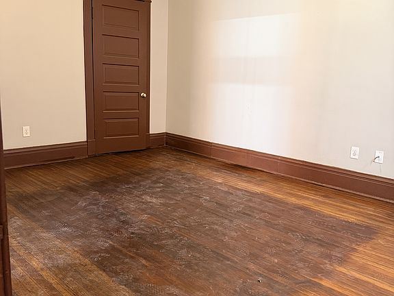 3rd image of 604 W 3rd St #4B