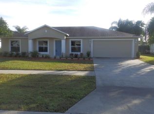 1405 Island Cove Dr, Deland, FL 32724