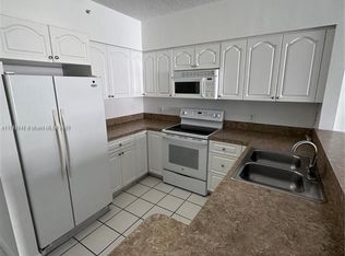 5091 NW 7th St APT 1015, Miami, FL 33126