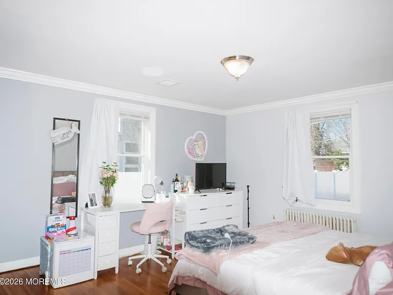 295 Roosevelt Ave — Photo 12