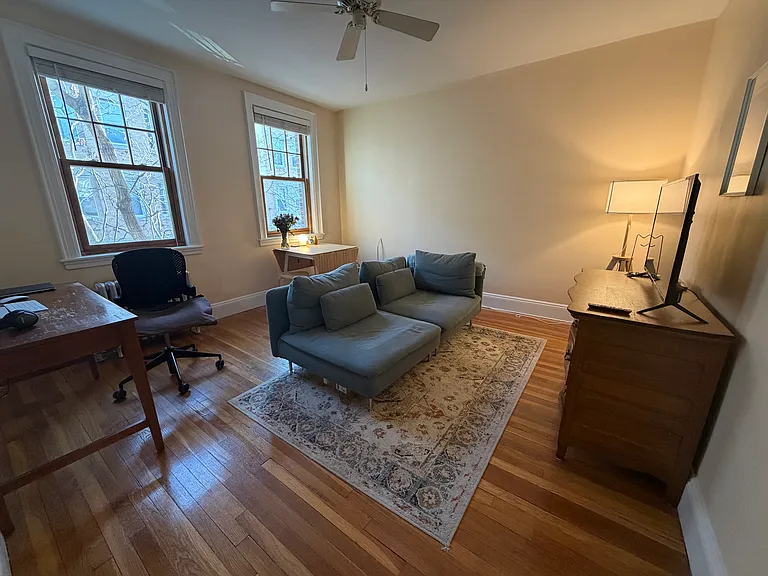 48 Strathmore Rd #26 — Photo 1