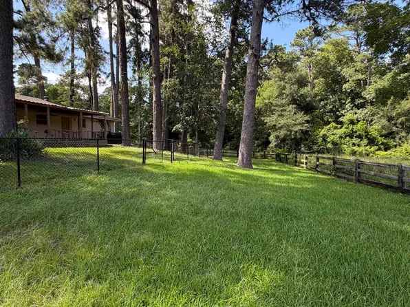 1208 N Saint Mary St, Carthage, TX 75633