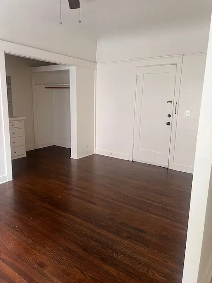 Melrose Apartments - Charming & Historic in the heart of Banker's Hill — Photo 3