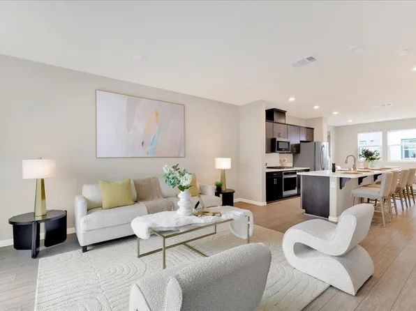 223 Agustin Narvaez St Unit 4, San Jose, CA 95136