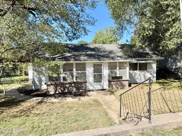 333 E Church St, Granby, MO 64844