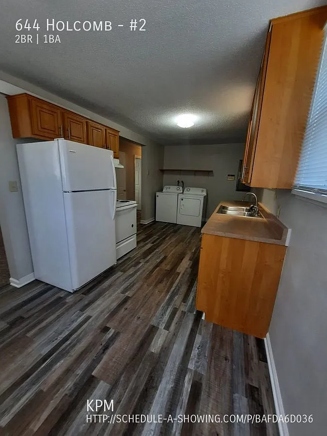 2 Bed | 1 Bath | Duplex | Dog Friendly — Photo 4
