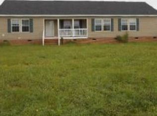 56 W Locklevel Dr, Kenly, NC 27542