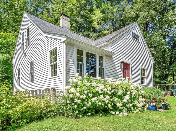 239 Sudbury Rd, Stow, MA 01775