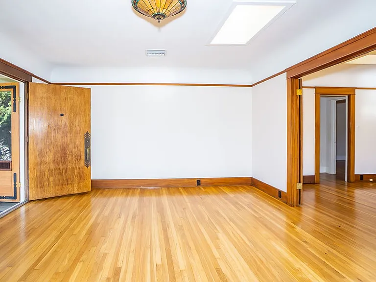 3635 Pershing Ave — Photo 7