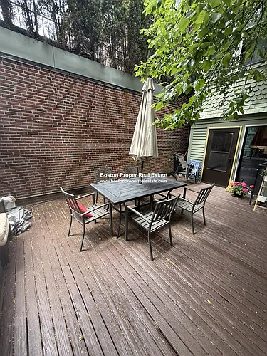 178 Marlborough St Photo 1