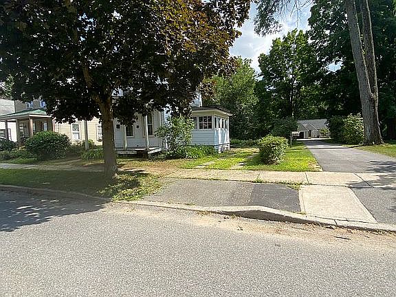 4th image of 292 Caroline St