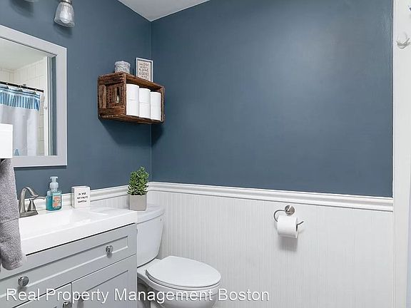 5th image of 57 Fountain Ln #7
