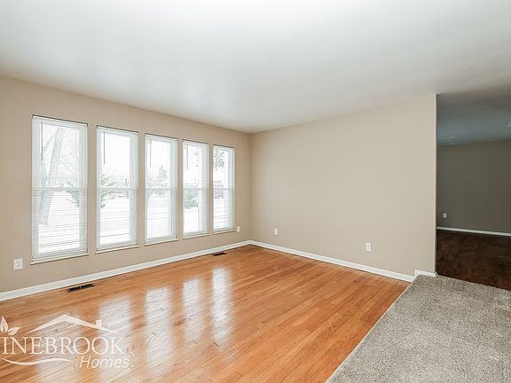 5th image of 7641 Tuscola Dr