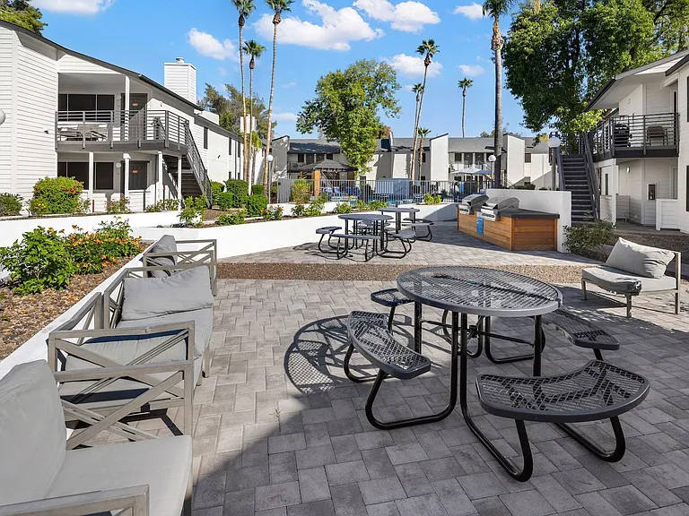 Jade Ridge Apartments — Photo 36