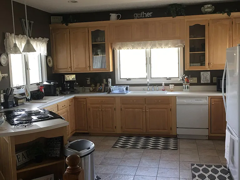 104 Hilltop Dr — Photo 8