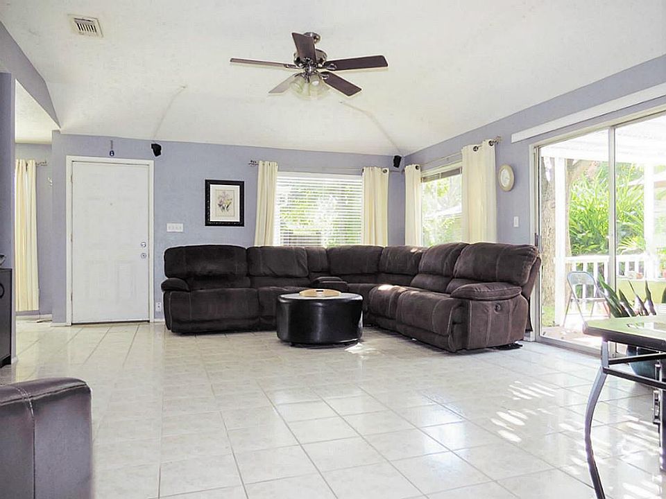 1st image of 10922 Birdhill Cir