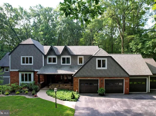 1321 Deerfield Dr, State College, PA 16803