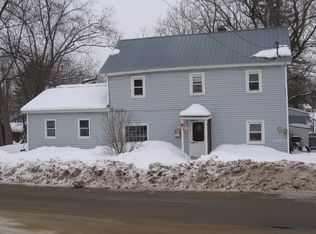 7 5th St, Corinth, NY 12822