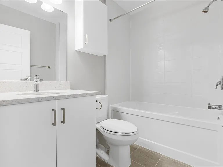 810 Canterbury Ave — Photo 37
