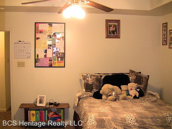 5th image of 1004 Bayou Woods Dr