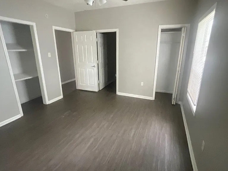 137 Sivley Ave — Photo 17