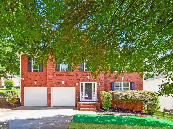 5900 Fairington Farms Ln, Lithonia, GA 30038