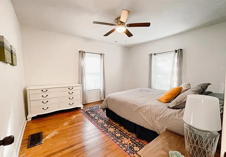 1408 Memorial Dr SE #UPSTAI — Photo 18