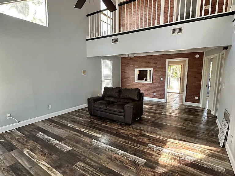 11445 Fort Caroline Lakes Dr N — Photo 95