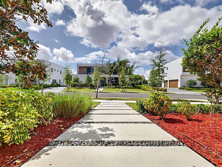 16709 Botaniko Dr N — Photo 23
