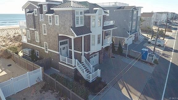 2nd image of 4003 S Long Beach Blvd