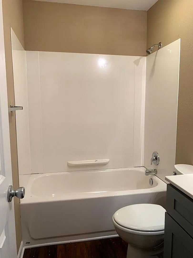 Devling Place Apartments — Photo 3