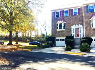 6606 Irvin Pl, Alexandria, VA 22312
