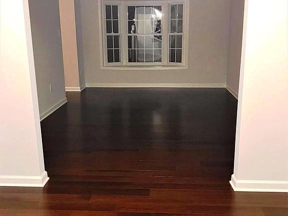 5th image of 13 Marwood Ct