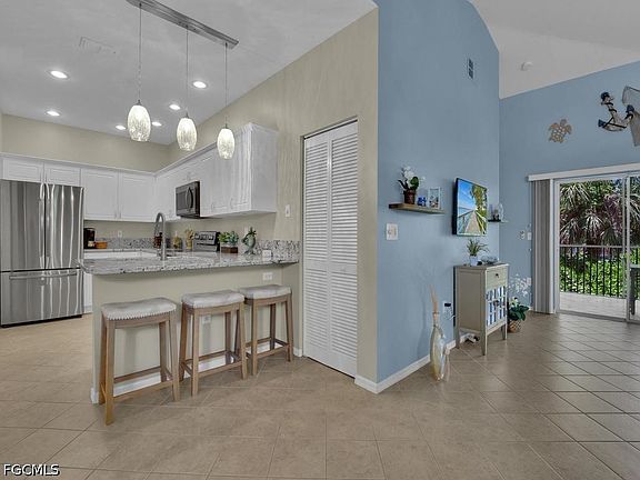 5th image of 15495 Bellamar Cir APT 2222