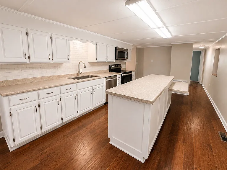 876 W Point Rd — Photo 5