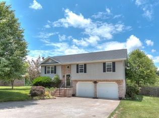 967 Painter Rd, Jonesborough, TN 37659