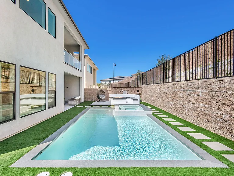 20601 W Overlook Ct — Photo 36