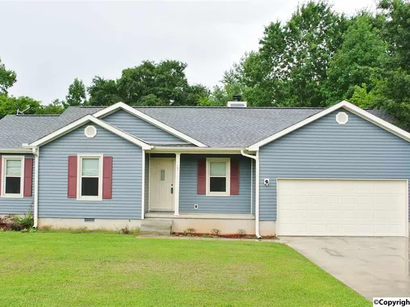 183 Effie Dr, Hazel Green, AL 35750