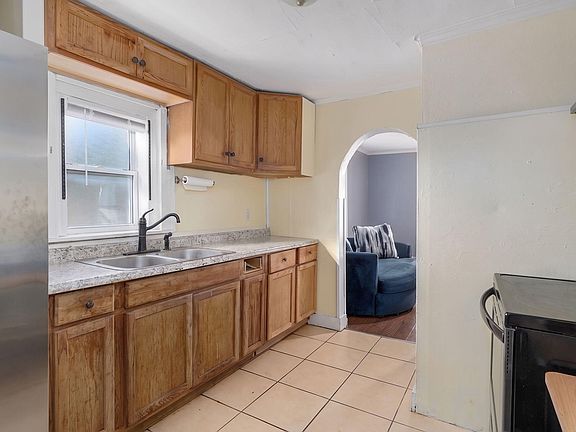 5th image of 612 N Park Avenue