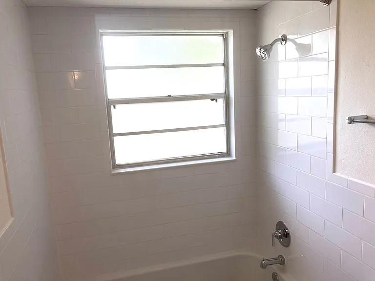 11499 W Bayshore Dr — Photo 35