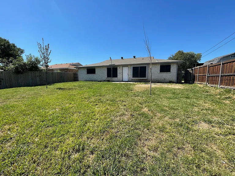 608 Coolwood Ln — Photo 15