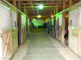 387 Po Box, Falls, PA 18615