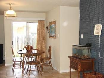 4th image of 814 Azalea Ct