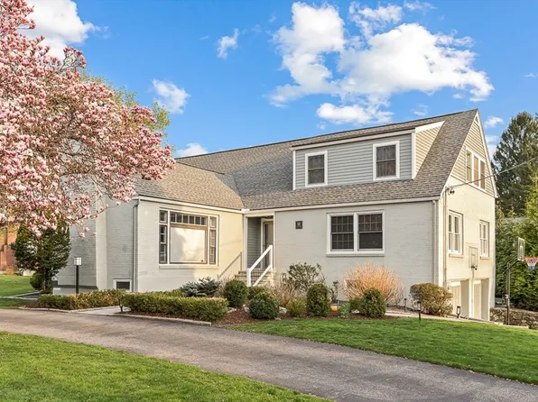 18 Webster Rd, Lexington, MA 02421