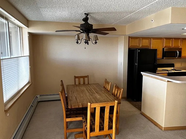 980 Lakepoint Dr #203 — Photo 9